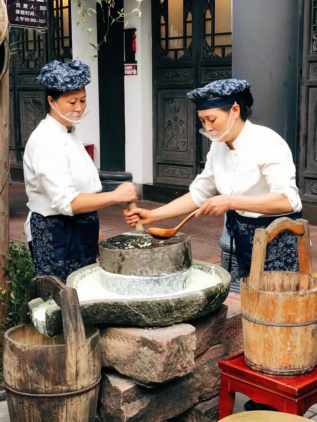 ���˹��ʡ�(�й���)��Ա��¼���